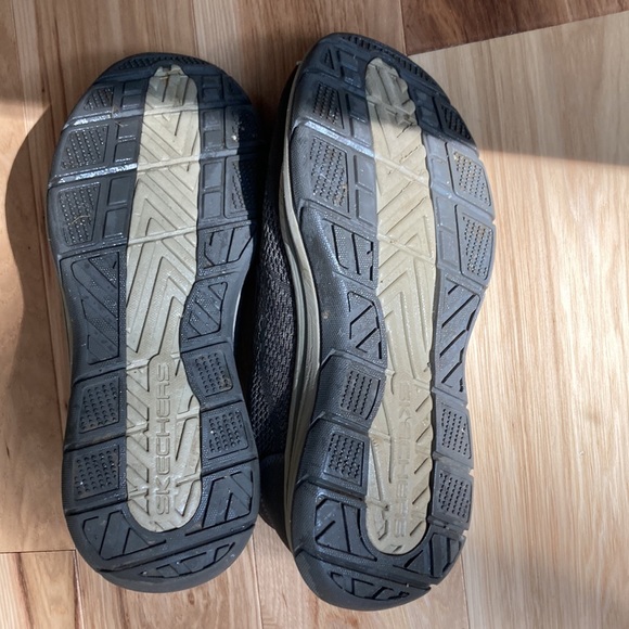 Mens slip on sketchers - Picture 2 of 2